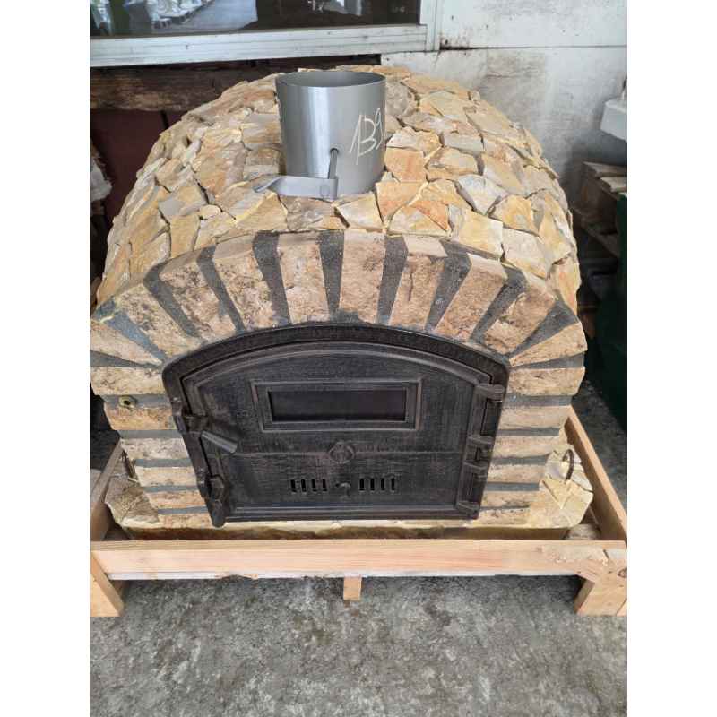 Four  à  pain  four a  pizza