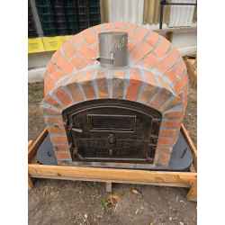 Four  à  pain  four a  pizza